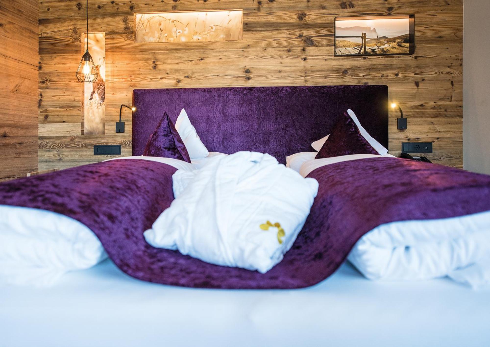 Hotel Goldknopf Alpe Di Siusi Εξωτερικό φωτογραφία