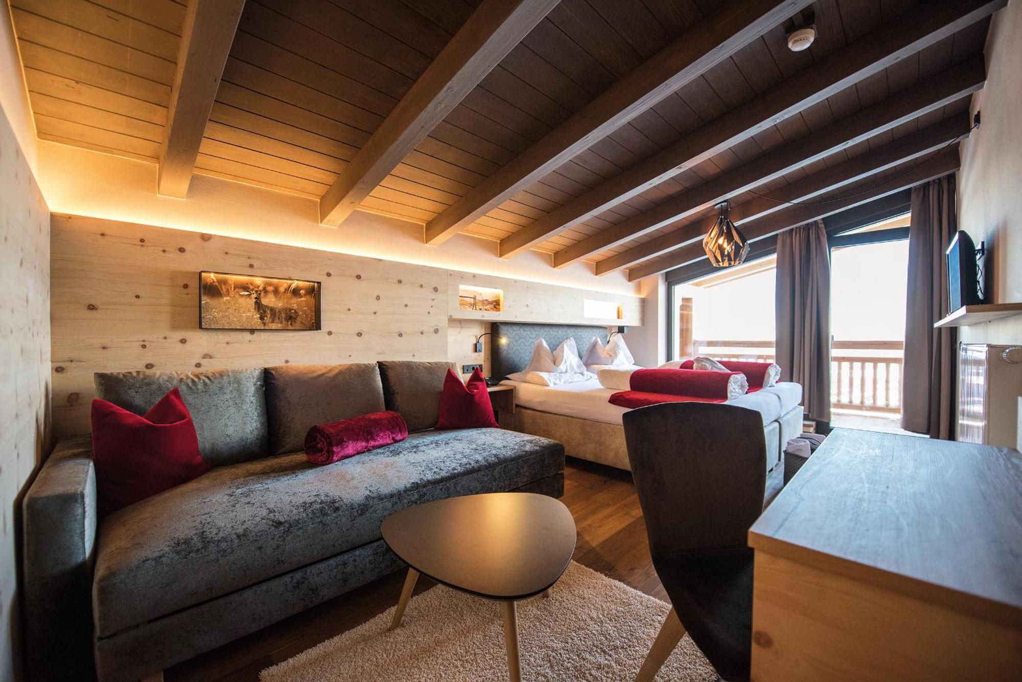 Hotel Goldknopf Alpe Di Siusi Εξωτερικό φωτογραφία