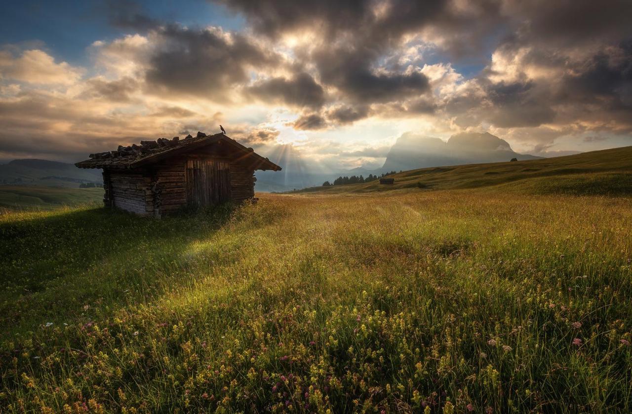 Hotel Goldknopf Alpe Di Siusi Εξωτερικό φωτογραφία